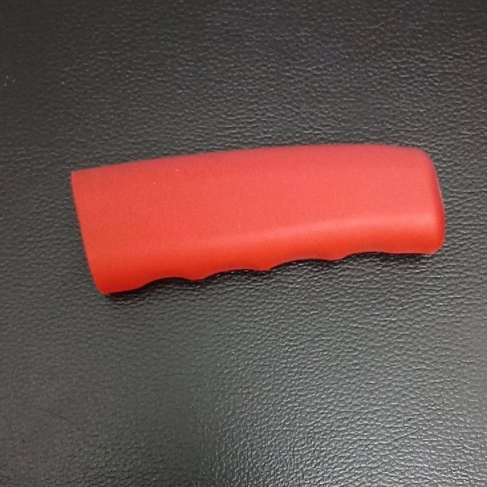Red and Black Car Accessory Set - Picture 12 of 16
